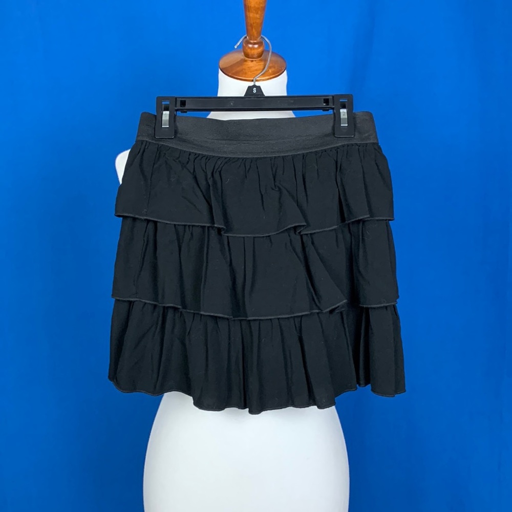 Black tiered skirt girls